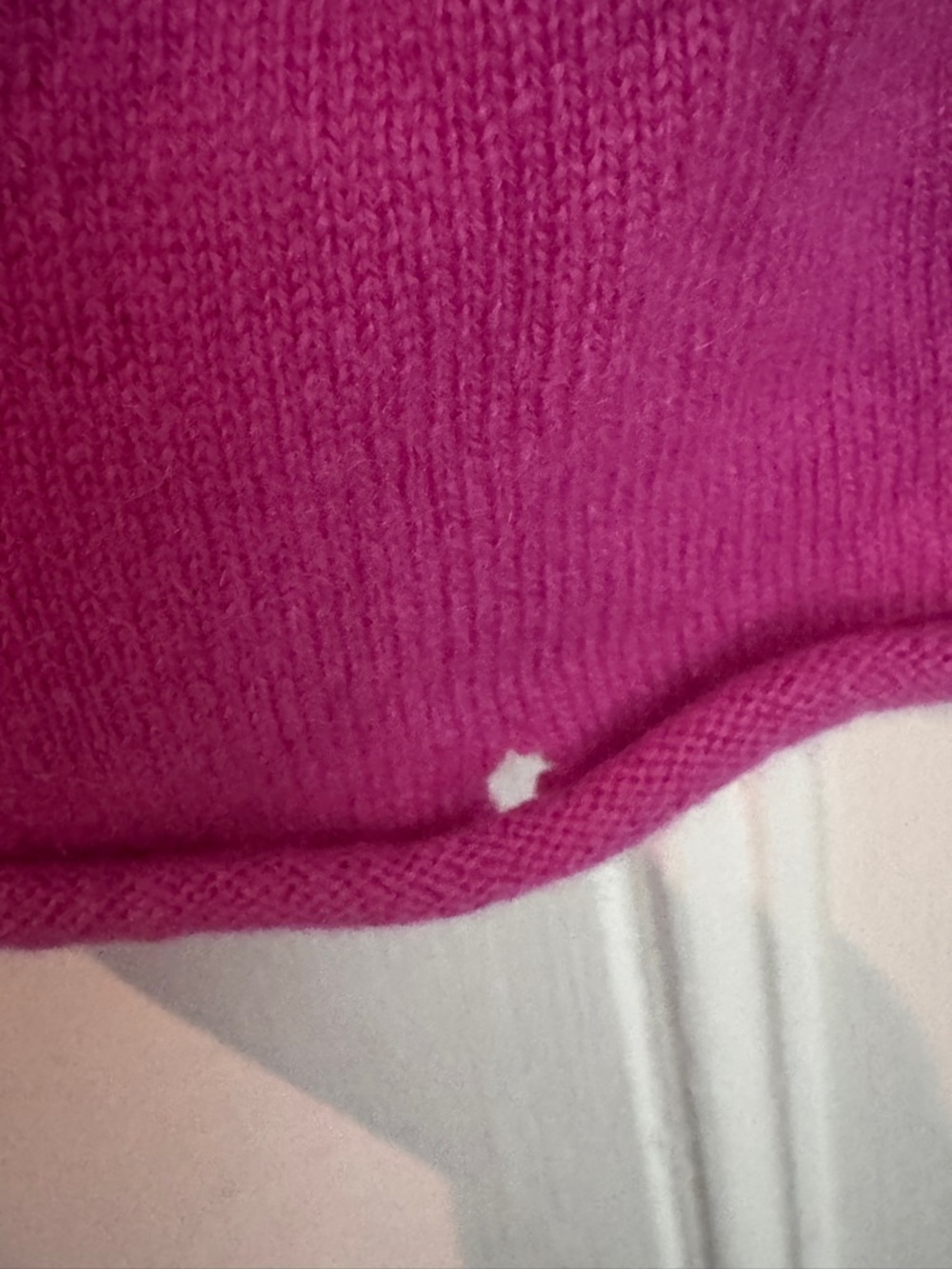 Henri Bendel Limited Edition Cashmere Sunglasses Intarsia Sweater Pink Large - Picture 3 of 5